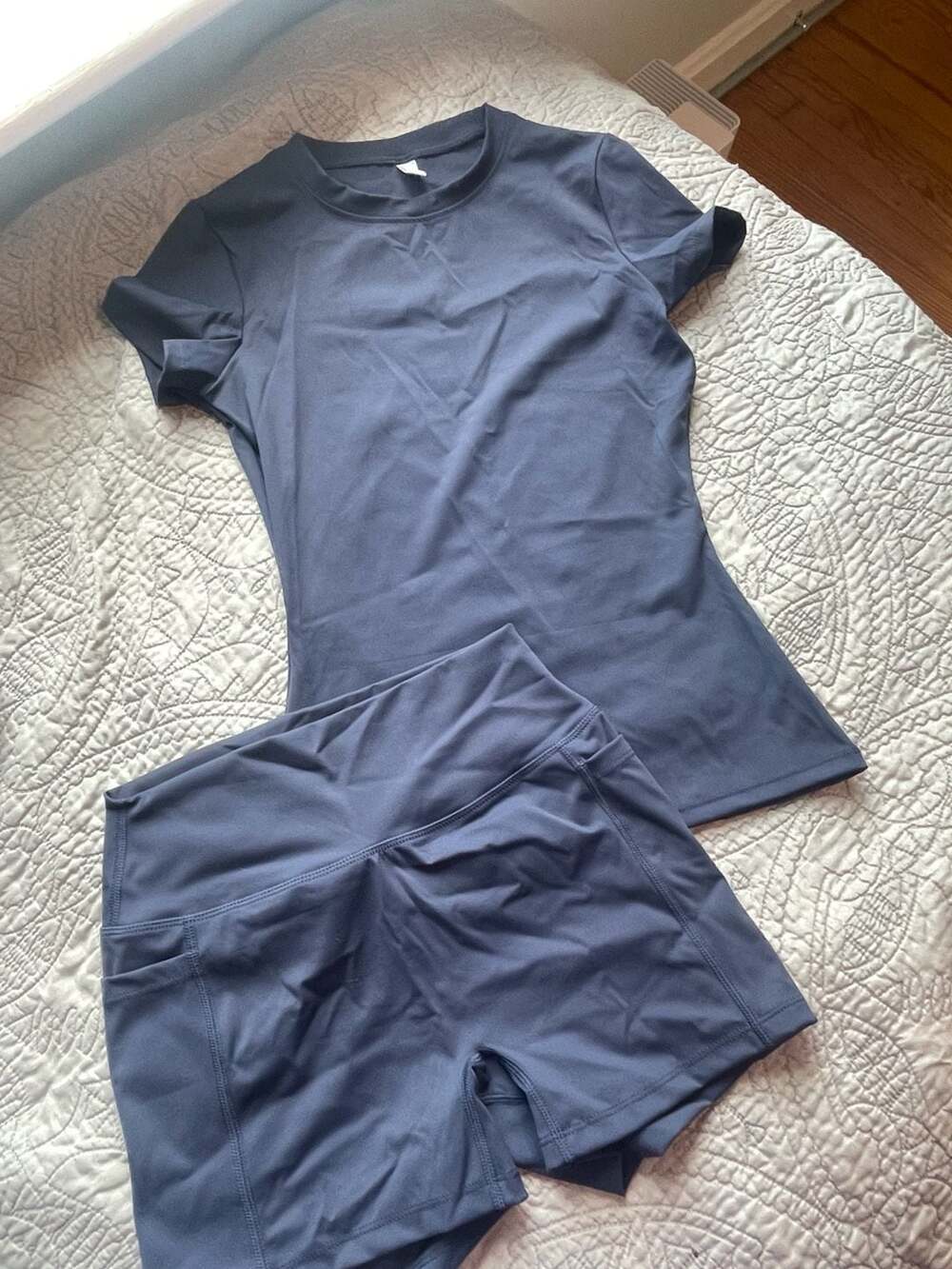 Women’s Active Women's Short Sleeve Fitted Stretch Two-Piece Set for Running Yog - Picture 3 of 7